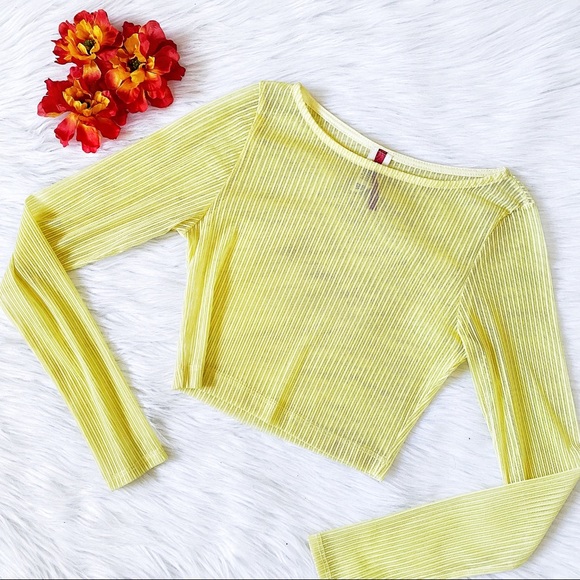 🔴4/$25 codigo neon yellow long sleeve crop top - Picture 1 of 7